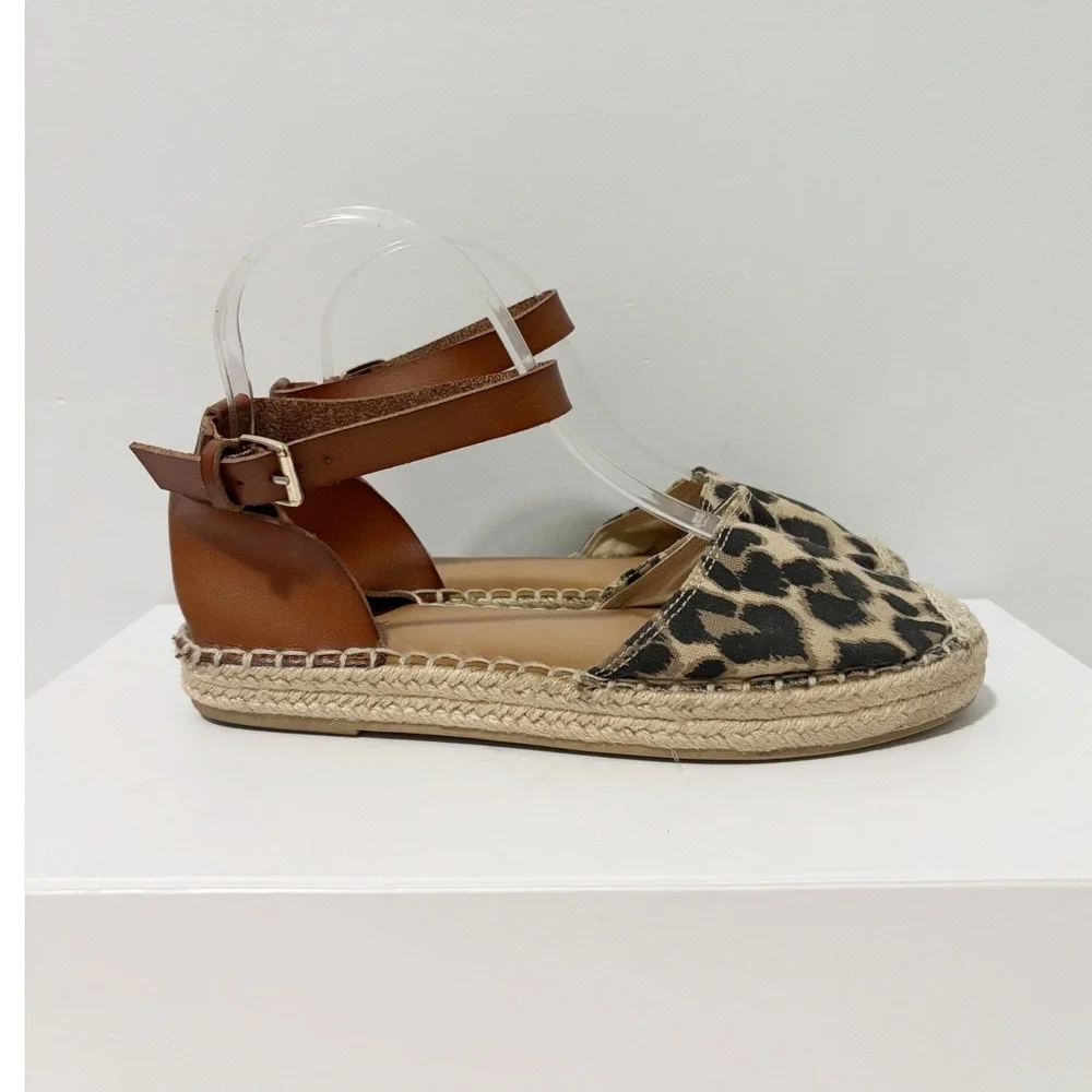 Old Navy Espadrille Flats Women 7 Leopard Print Brown Ankle Strap Buckle Sandals